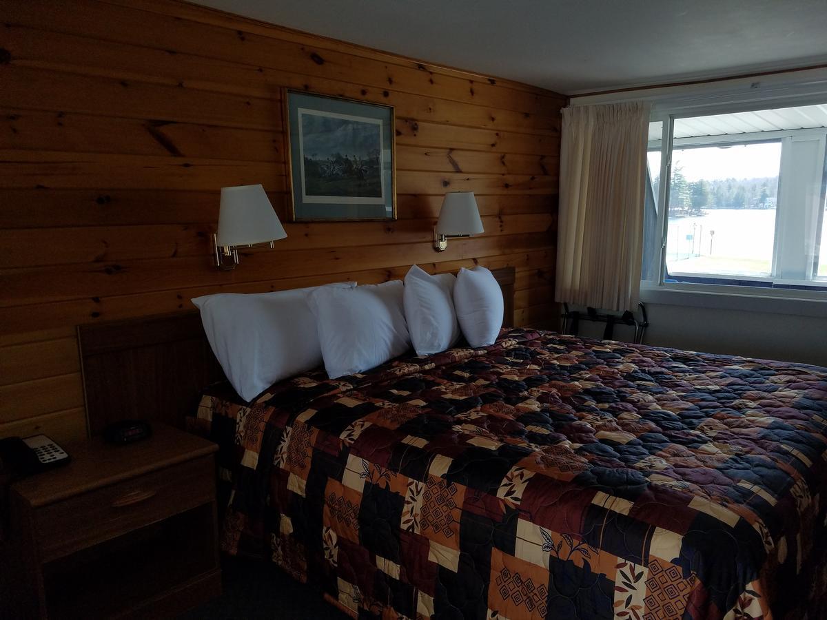 Clark'S Beach Motel Олд Фордж Екстериор снимка