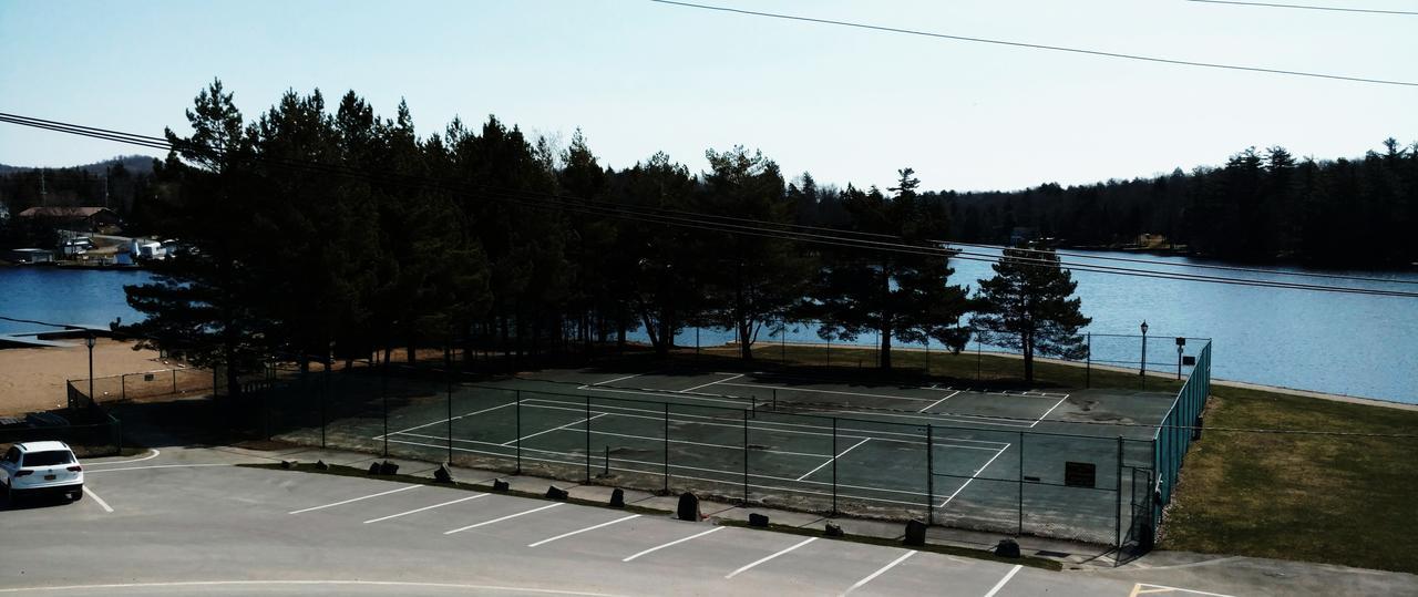 Clark'S Beach Motel Олд Фордж Екстериор снимка