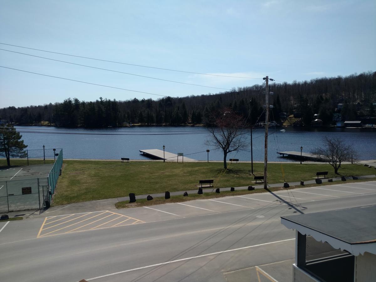 Clark'S Beach Motel Олд Фордж Екстериор снимка