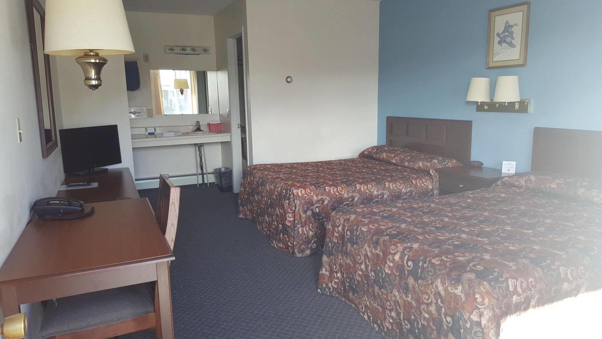 Clark'S Beach Motel Олд Фордж Екстериор снимка